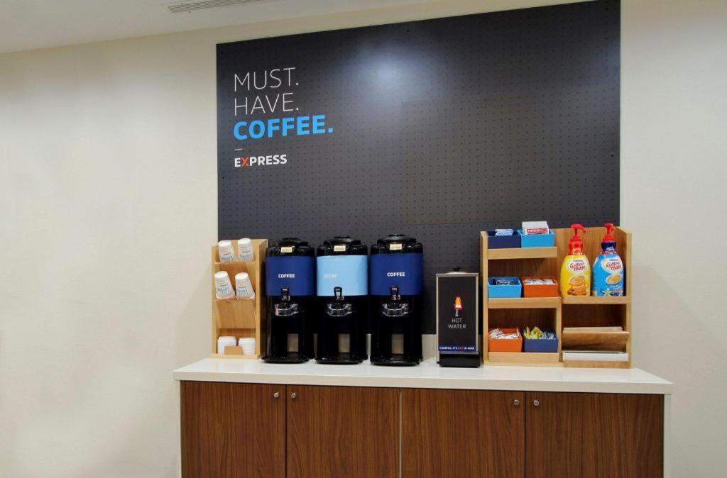 Holiday Inn Express Toronto East - Scarborough By Ihg Eksteriør bilde