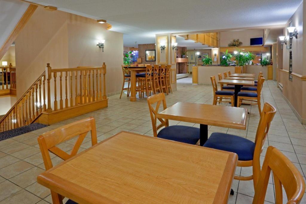Holiday Inn Express Toronto East - Scarborough By Ihg Eksteriør bilde