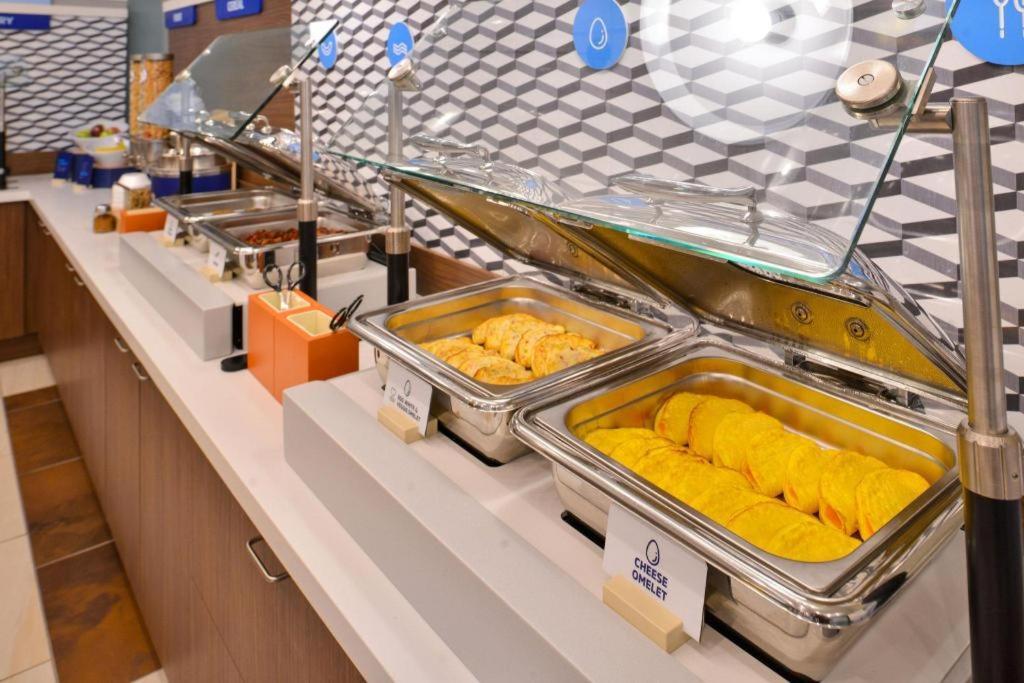 Holiday Inn Express Toronto East - Scarborough By Ihg Eksteriør bilde