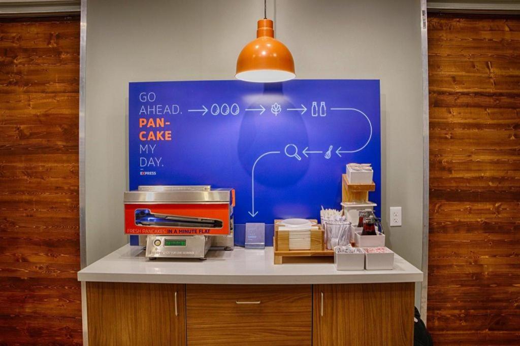 Holiday Inn Express Toronto East - Scarborough By Ihg Eksteriør bilde