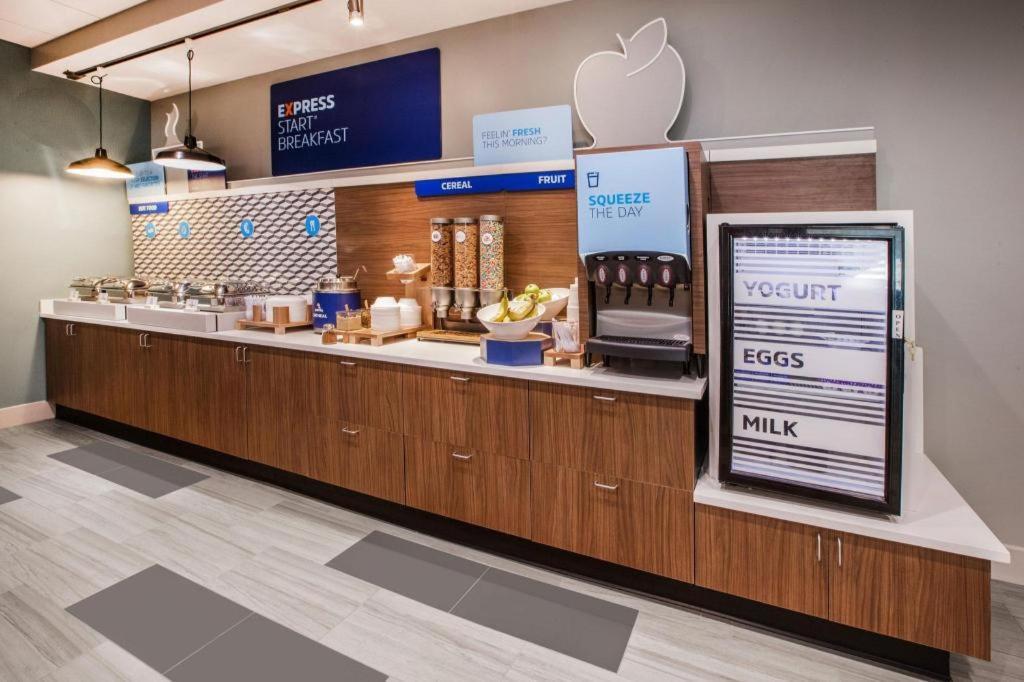Holiday Inn Express Toronto East - Scarborough By Ihg Eksteriør bilde
