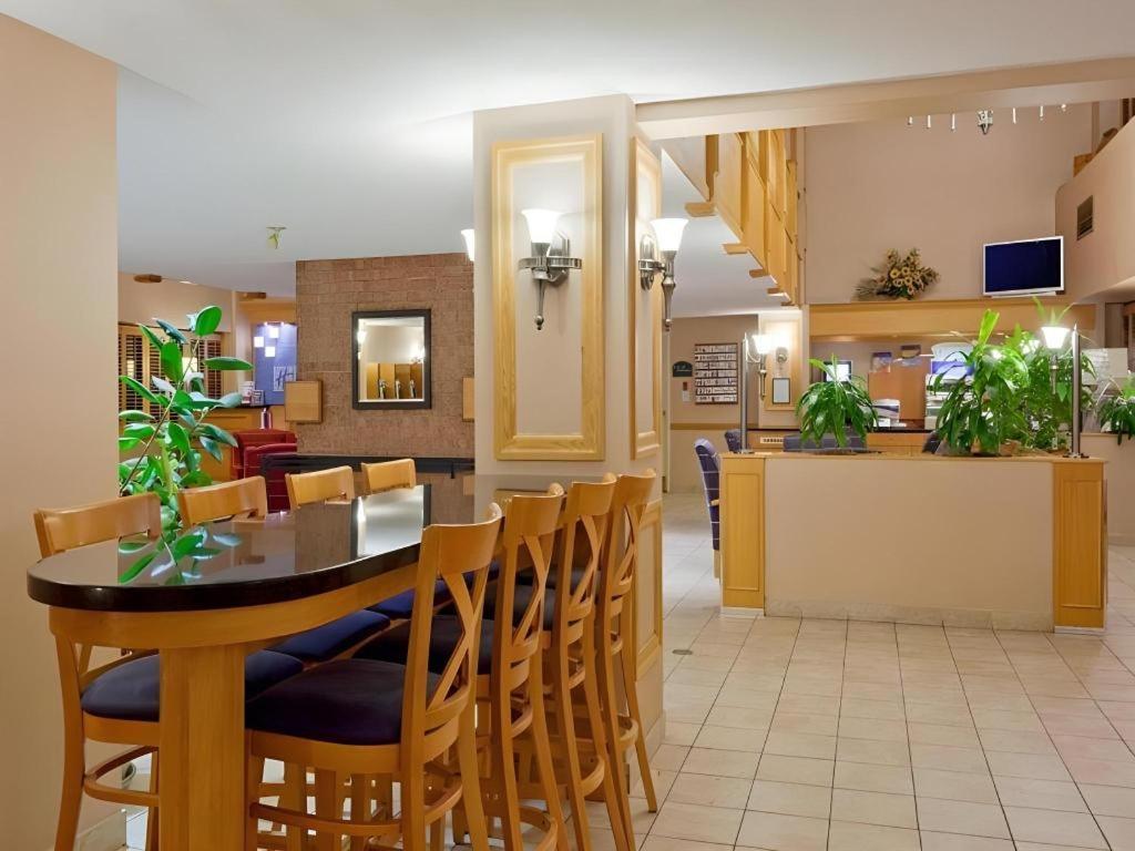 Holiday Inn Express Toronto East - Scarborough By Ihg Eksteriør bilde